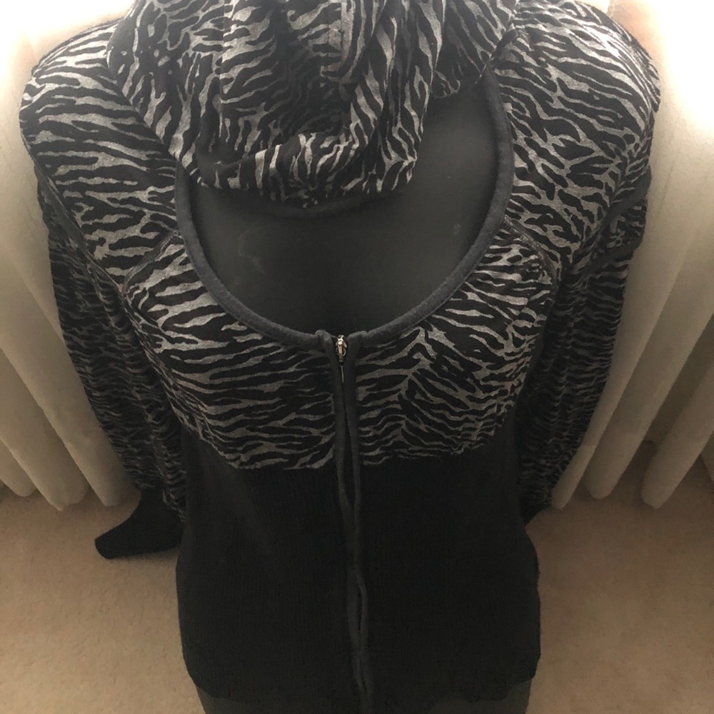 Zebra zip-up hoodie brooks Foxy Jeans